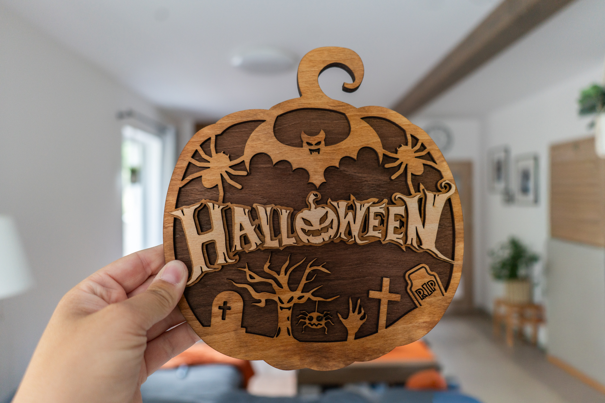 Strašidelná 3D Dřevěná dekorace HALLOWEEN – Závěsná dýně