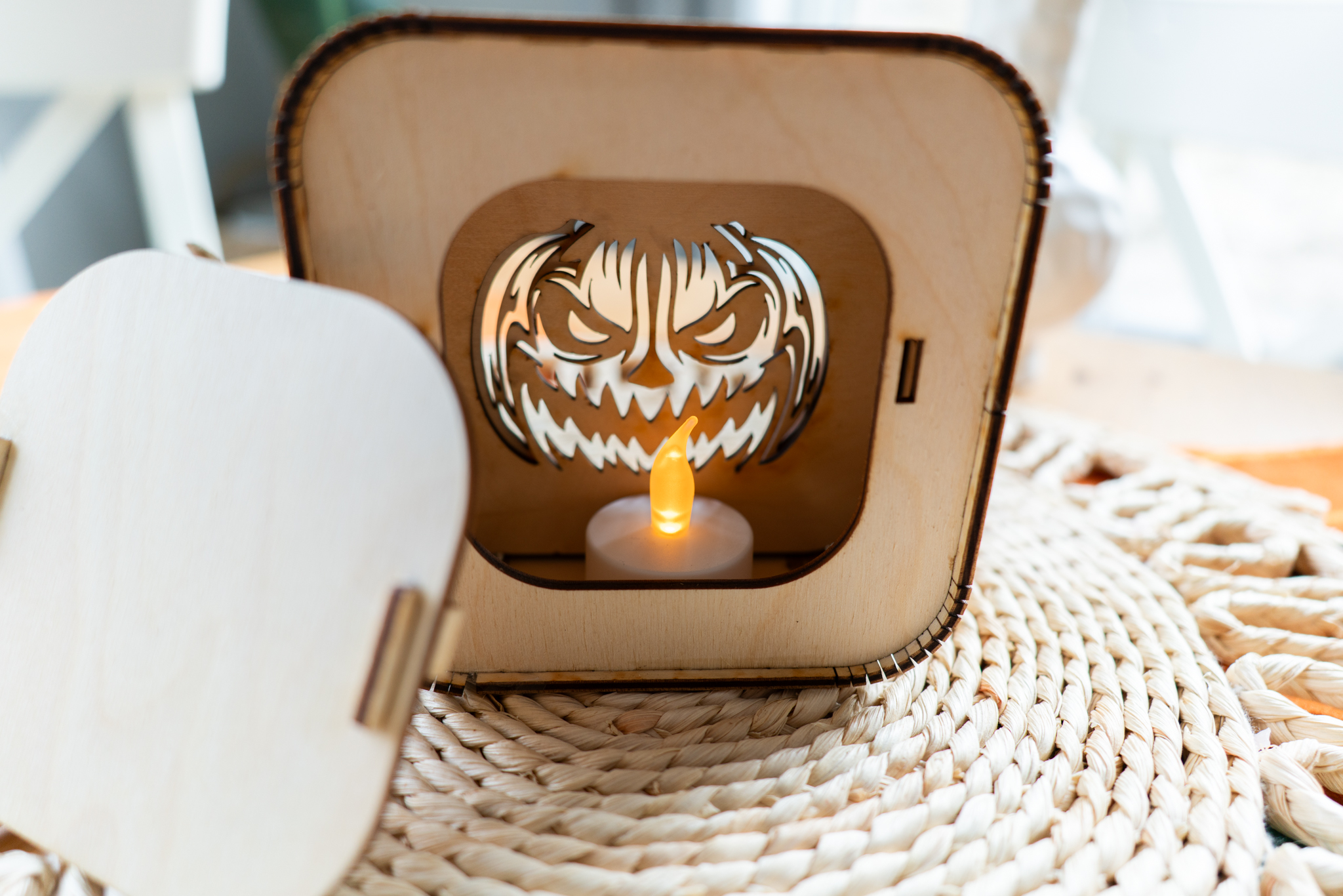 3D Dřevěná Halloweenská lucerna – Jack-o'-lantern s LED svíčkou