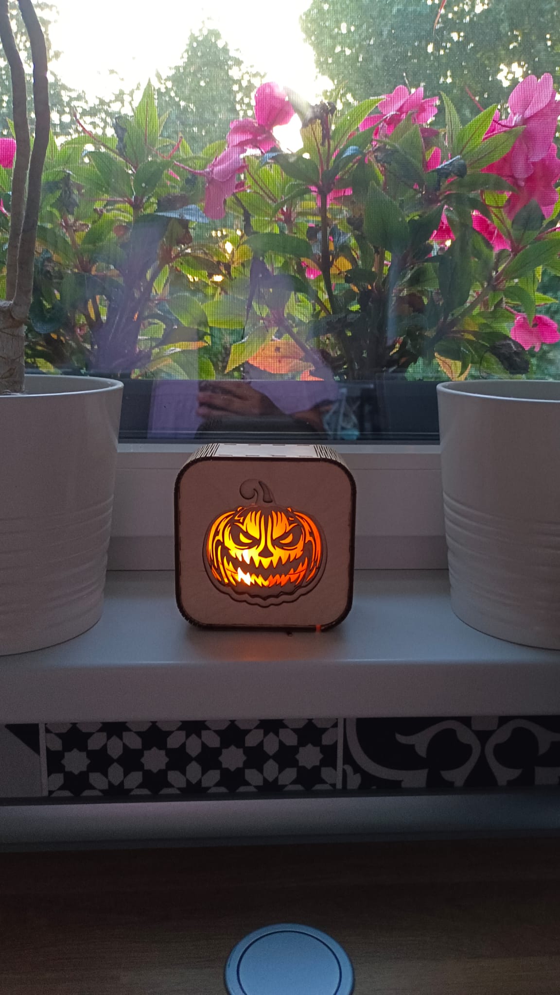 3D Dřevěná Halloweenská lucerna – Jack-o'-lantern s LED svíčkou