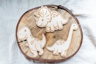 Sada dřevěných dinosaurů